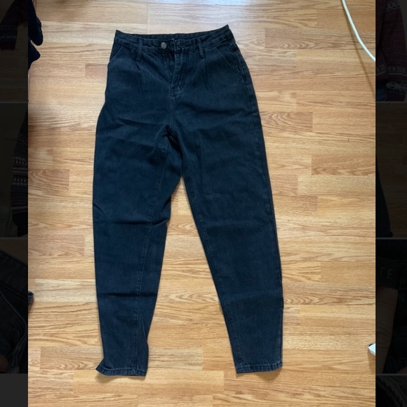 Black high waisted mom jeans - Picture 1 of 2